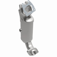 Load image into Gallery viewer, MagnaFlow Exhaust Products 5551120 California CARB Manifold Catalytic Converter for Select Chrysler Town &amp; Country, Dodge Grand Caravan, Dodge Journey, Ram C/V, Volkswagen Routan