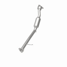 Load image into Gallery viewer, MagnaFlow Exhaust Products 51746 OEM Grade Direct-Fit Catalytic Converter for Select Saturn Vue