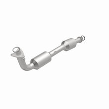 Load image into Gallery viewer, MagnaFlow Exhaust Products 5582626 California CARB Direct-Fit Catalytic Converter for Select Toyota Sequoia, Toyota Tundra