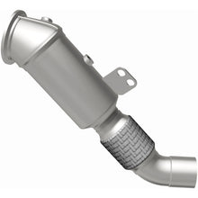Load image into Gallery viewer, MagnaFlow Exhaust Products 280513 OEM Grade Direct-Fit Catalytic Converter for Select BMW 340i, BMW 340i GT xDrive, BMW 340i xDrive, BMW 440i, BMW 440i Gran Coupe, BMW 440i xDrive, BMW 440i xDrive Gran Coupe, BMW 540i, BMW 540i xDrive, BMW 640i xDrive