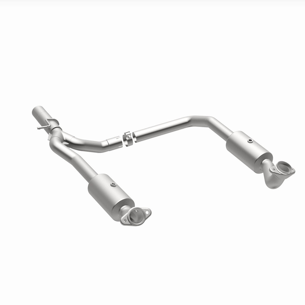 MagnaFlow Exhaust Products 21-599 OEM Grade Direct-Fit Catalytic Converter for Select Ford E-250, Ford E-350 Super Duty