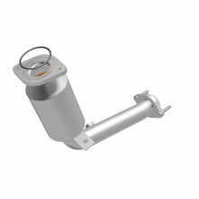 Load image into Gallery viewer, MagnaFlow Exhaust Products 21-373 OEM Grade Direct-Fit Catalytic Converter for Select Ford Five Hundred, Ford Freestyle, Mercury Montego
