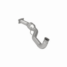 Load image into Gallery viewer, MagnaFlow Exhaust Products 60501 OEM Grade Diesel Oxidation Catalyst for Select Chevrolet Silverado HD, Chevrolet Silverado 3500, GMC Sierra HD, GMC Sierra