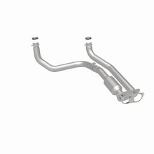 Load image into Gallery viewer, MagnaFlow Exhaust Products 95470 HM Grade Direct-Fit Catalytic Converter for Select Chevrolet C2500, Chevrolet C2500 Suburban, Chevrolet C3500, Chevrolet K2500, Chevrolet K2500 Suburban, Chevrolet K3500, GMC C2500, GMC C2500 Suburban, GMC C3500, GMC