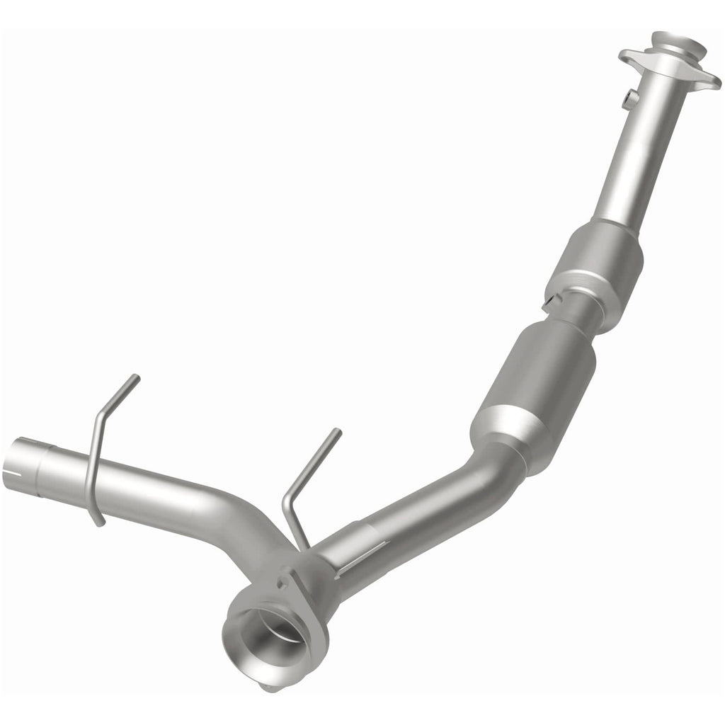 MagnaFlow Exhaust Products 4583078 California CARB Direct-Fit Catalytic Converter for Select Ford Expedition