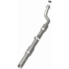 Load image into Gallery viewer, MagnaFlow Exhaust Products 52051 OEM Grade Direct-Fit Catalytic Converter for Select Chevrolet Express 1500, Chevrolet Express 2500, Chevrolet Express 3500, GMC Savana 1500, GMC Savana 2500, GMC Savana