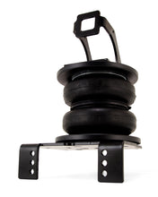 Load image into Gallery viewer, Air Lift 57596 LoadLifter 7500 XL Ultimate provides supreme support for heavy hauling for Select Ford F-250 Super Duty, Ford F-350 Super Duty, Ford F-450 Super Duty