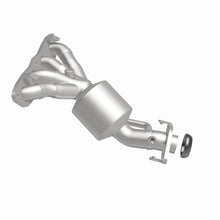 Load image into Gallery viewer, MagnaFlow Exhaust Products 5631441 California CARB Manifold Catalytic Converter for Select Toyota Prius C