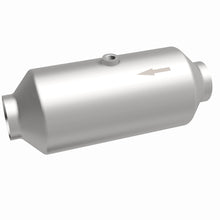 Load image into Gallery viewer, MagnaFlow Exhaust Products 51299 OEM Grade Universal Catalytic Converter for Select Ford E-450 Super Duty, Ford F-350 Super Duty, Ford F-450 Super Duty, Ford F-53 Motorhome Chassis, Ford F-550 Super Duty, Ford F-59 Commercial Stripped Chassis, Ford