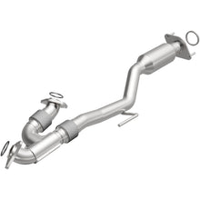 Load image into Gallery viewer, MagnaFlow Exhaust Products 5592702 California CARB Direct-Fit Catalytic Converter for Select Nissan Quest