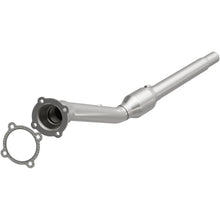 Load image into Gallery viewer, MagnaFlow Exhaust Products 16426 Metallic Grade Direct-Fit Catalytic Converter for Select Volkswagen Beetle, Volkswagen Golf, Volkswagen Jetta