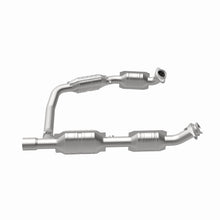 Load image into Gallery viewer, MagnaFlow Exhaust Products 49439 OEM Grade Direct-Fit Catalytic Converter for Select Ford E-150, Ford E-150 Club Wagon, Ford E-250, Ford E-350 Club Wagon, Ford E-350 Super Duty, Ford E-450 Super Duty