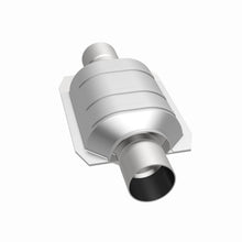Load image into Gallery viewer, MagnaFlow Exhaust Products 447195 California CARB Universal Catalytic Converter for Select Nissan Frontier, Nissan Xterra