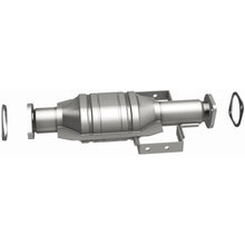 Load image into Gallery viewer, MagnaFlow Exhaust Products 441010 California CARB Direct-Fit Catalytic Converter for Select Chrysler Sebring, Dodge Avenger