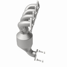 Load image into Gallery viewer, MagnaFlow Exhaust Products 51321 OEM Grade Manifold Catalytic Converter for Select Hyundai Accent, Kia Rio, Kia Rio5