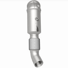 Load image into Gallery viewer, MagnaFlow Exhaust Products 6561549 California CARB Direct-Fit Catalytic Converter for Select BMW 340i, BMW 340i GT xDrive, BMW 340i xDrive, BMW 440i, BMW 440i Gran Coupe, BMW 440i xDrive, BMW 440i xDrive Gran Coupe, BMW 740i, BMW 740i xDrive