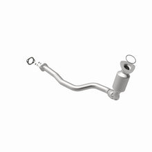 Load image into Gallery viewer, MagnaFlow Exhaust Products 52096 OEM Grade Direct-Fit Catalytic Converter for Select Chevrolet Equinox, Pontiac Torrent, Suzuki XL-7