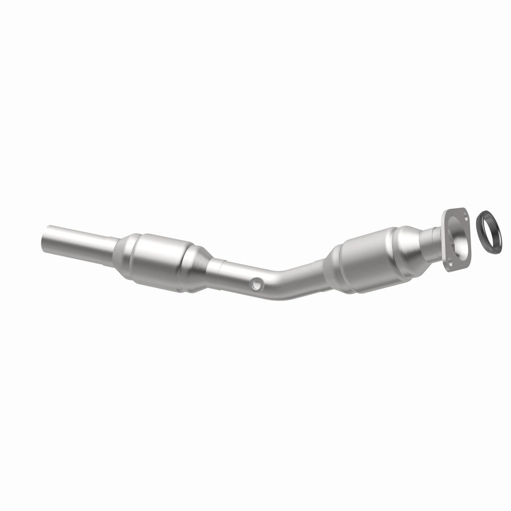 MagnaFlow Exhaust Products 49461 OEM Grade Direct-Fit Catalytic Converter for Select Pontiac Vibe, Toyota Corolla, Toyota Matrix