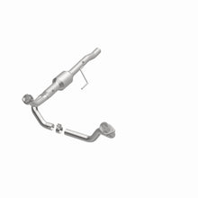 Load image into Gallery viewer, MagnaFlow Exhaust Products 4451203 California CARB Direct-Fit Catalytic Converter for Select Dodge Ram