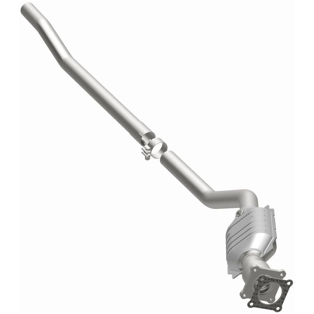 MagnaFlow Exhaust Products 51155 OEM Grade Direct-Fit Catalytic Converter for Select Chrysler Grand Voyager, Chrysler Town & Country, Chrysler Voyager, Dodge Caravan, Dodge Grand Caravan