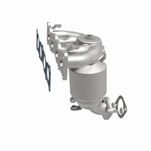 Load image into Gallery viewer, MagnaFlow Exhaust Products 22-086 OEM Grade Manifold Catalytic Converter for Select Hyundai Santa Fe Sport