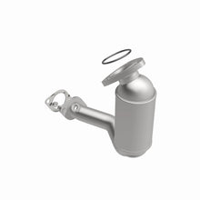 Load image into Gallery viewer, MagnaFlow Exhaust Products 52097 OEM Grade Direct-Fit Catalytic Converter for Select Chevrolet Equinox, Pontiac Torrent, Suzuki XL-7