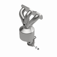 Load image into Gallery viewer, MagnaFlow Exhaust Products 51771 OEM Grade Manifold Catalytic Converter for Select Mitsubishi Outlander