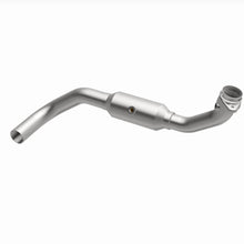 Load image into Gallery viewer, MagnaFlow Exhaust Products 4651412 California CARB Direct-Fit Catalytic Converter for Select Ford Expedition