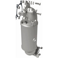 Load image into Gallery viewer, MagnaFlow Exhaust Products 280765 OEM Grade Direct-Fit Catalytic Converter for Select Honda CR-V