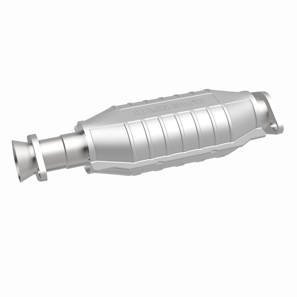 MagnaFlow Exhaust Products 93286 HM Grade Direct-Fit Catalytic Converter for Select Mitsubishi Montero