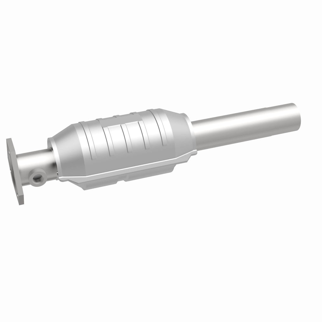 MagnaFlow Exhaust Products 22917 Standard Grade Direct-Fit Catalytic Converter for Select Volkswagen Golf, Volkswagen Jetta