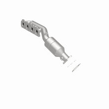 Load image into Gallery viewer, MagnaFlow Exhaust Products 51213 OEM Grade Manifold Catalytic Converter for Select Volkswagen Passat