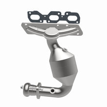 Load image into Gallery viewer, MagnaFlow Exhaust Products 452009 California CARB Manifold Catalytic Converter for Select Ford Escape, Mazda Tribute