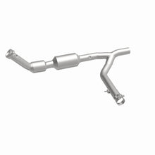 Load image into Gallery viewer, MagnaFlow Exhaust Products 280008 OEM Grade Direct-Fit Catalytic Converter for Select Ford F-150, Ford F-150 Heritage