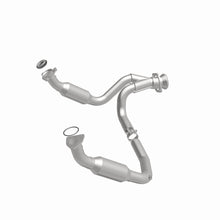 Load image into Gallery viewer, MagnaFlow Exhaust Products 5551631 California CARB Direct-Fit Catalytic Converter for Select Cadillac Escalade, Cadillac Escalade ESV, Cadillac Escalade EXT, Chevrolet Silverado 1500, Chevrolet Tahoe, GMC Sierra 1500, GMC Yukon, GMC Yukon XL