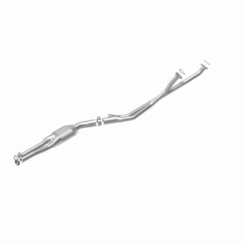 MagnaFlow Exhaust Products 23556 Standard Grade Direct-Fit Catalytic Converter for Select BMW 535i, BMW 635CSi