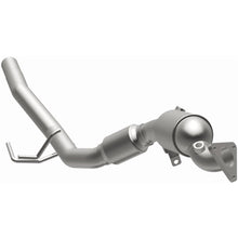 Load image into Gallery viewer, MagnaFlow Exhaust Products 5551411 California CARB Direct-Fit Catalytic Converter for Select Volkswagen Touareg