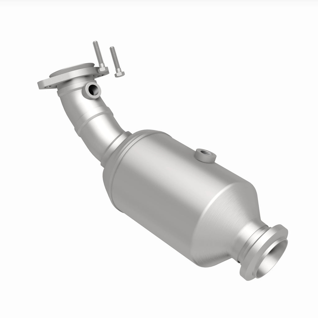 MagnaFlow Exhaust Products 21-681 OEM Grade Direct-Fit Catalytic Converter for Select Mercedes-Benz C400, Mercedes-Benz C43 AMG, Mercedes-Benz C450 AMG, Mercedes-Benz E43 AMG, Mercedes-Benz E450, Mercedes-Benz GLC43 AMG
