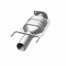 Load image into Gallery viewer, MagnaFlow Exhaust Products 51371 OEM Grade Direct-Fit Catalytic Converter for Select Lincoln Continental