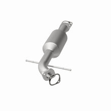 Load image into Gallery viewer, MagnaFlow Exhaust Products 5491544 California CARB Direct-Fit Catalytic Converter for Select Kia Sedona