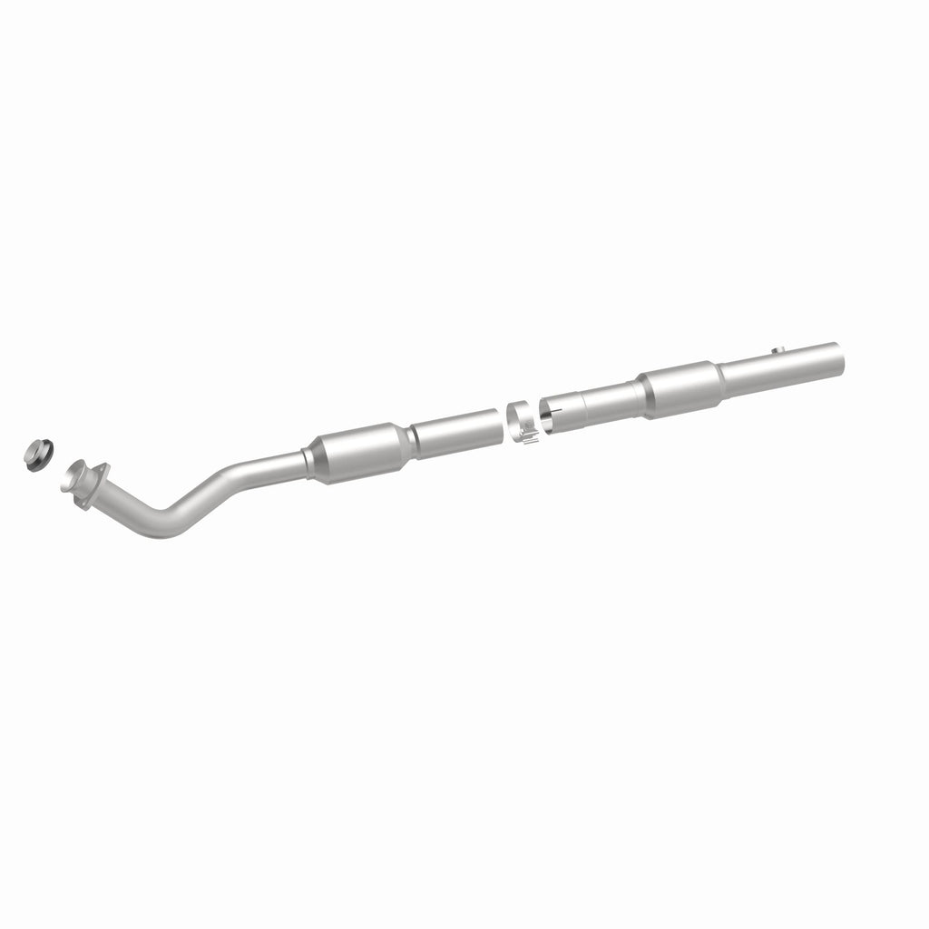 MagnaFlow Exhaust Products 52051 OEM Grade Direct-Fit Catalytic Converter for Select Chevrolet Express 1500, Chevrolet Express 2500, Chevrolet Express 3500, GMC Savana 1500, GMC Savana 2500, GMC Savana