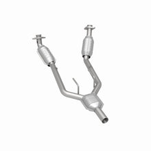 Load image into Gallery viewer, MagnaFlow Exhaust Products 23325 HM Grade Direct-Fit Catalytic Converter for Select Ford Thunderbird, Mercury Cougar