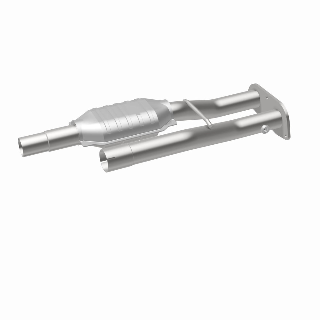 MagnaFlow Exhaust Products 23179 HM Grade Direct-Fit Catalytic Converter for Select Chevrolet C2500, Chevrolet C2500 Suburban, Chevrolet C3500, Chevrolet K2500, Chevrolet K3500, GMC C2500, GMC C2500 Suburban, GMC K2500, GMC K3500