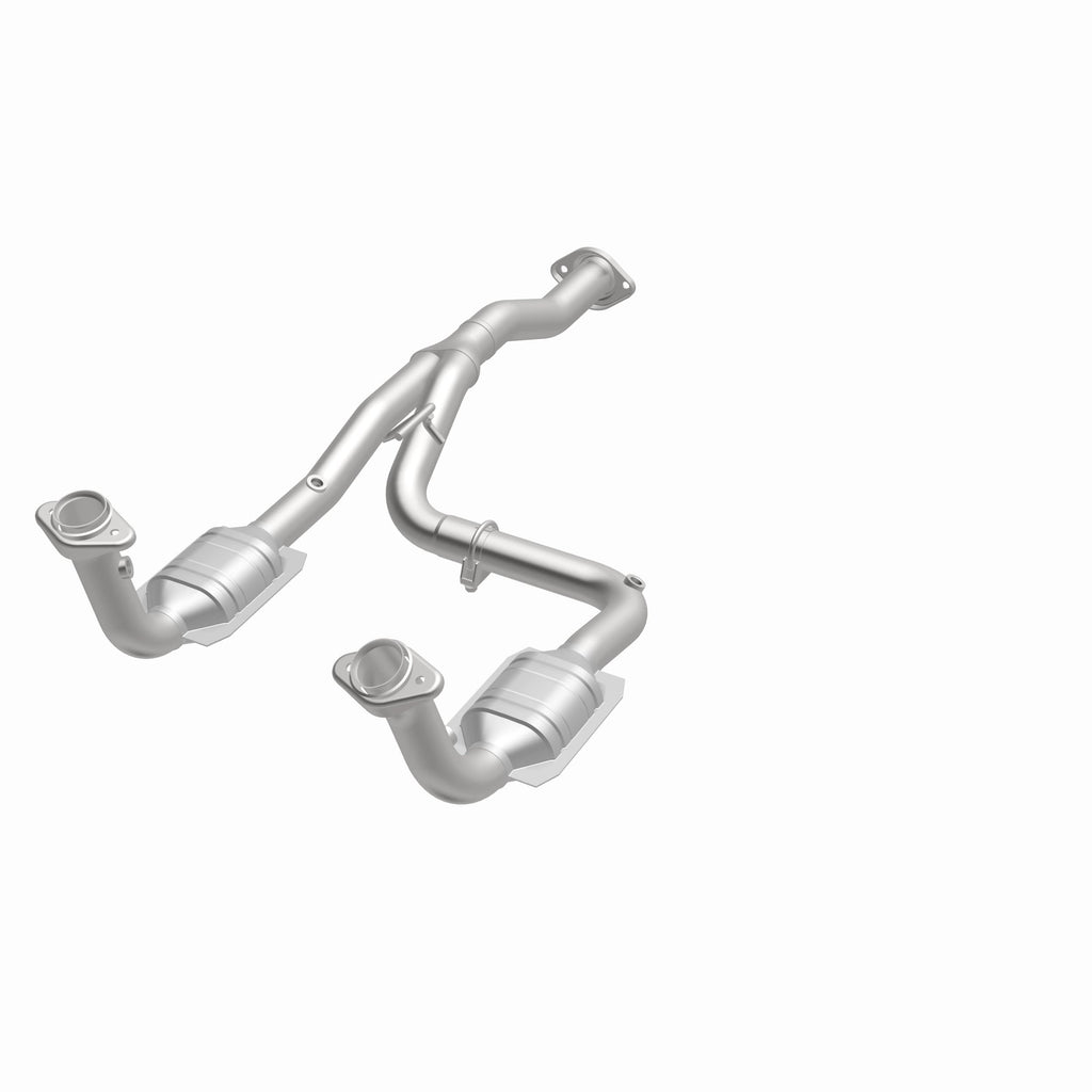 MagnaFlow Exhaust Products 23957 HM Grade Direct-Fit Catalytic Converter for Select Jeep Liberty
