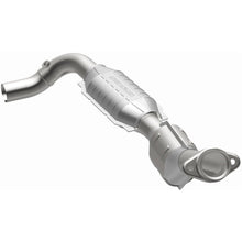 Load image into Gallery viewer, MagnaFlow Exhaust Products 49429 OEM Grade Direct-Fit Catalytic Converter for Select Ford E-150, Ford E-150 Club Wagon, Ford E-150 Econoline, Ford E-150 Econoline Club Wagon, Ford E-250, Ford E-250 Econoline