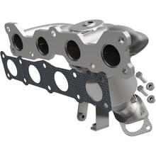 Load image into Gallery viewer, MagnaFlow Exhaust Products 5531590 California CARB Manifold Catalytic Converter for Select Hyundai Tucson