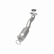 Load image into Gallery viewer, MagnaFlow Exhaust Products 5571783 California CARB Direct-Fit Catalytic Converter for Select Honda CR-V