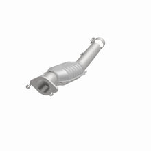 Load image into Gallery viewer, MagnaFlow Exhaust Products 24148 HM Grade Direct-Fit Catalytic Converter for Select Chevrolet Silverado HD, Chevrolet Silverado HD Classic, Chevrolet Silverado 2500, Chevrolet Suburban 2500, GMC Sierra HD, GMC Sierra HD Classic, GMC Sierra 2500, GMC