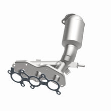 Load image into Gallery viewer, MagnaFlow Exhaust Products 5582545 California CARB Manifold Catalytic Converter for Select Lexus RX350, Toyota Highlander, Toyota Sienna