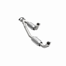 Load image into Gallery viewer, MagnaFlow Exhaust Products 4451353 California CARB Direct-Fit Catalytic Converter for Select Ford Windstar